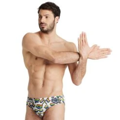 ARENA M BRIEF POM