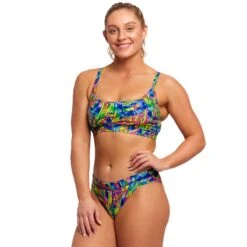 SPIN THE BOTTLE - 2P FEMME